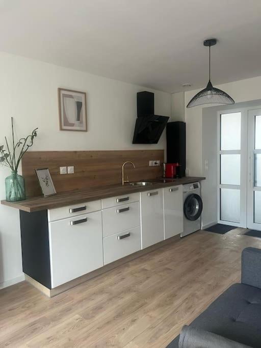 La Grange Eiffel Appartement Cosy Avec Parking Ferme Et Terrasse Wood Coutiches Exterior foto
